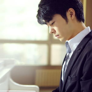 97精品在线播放
